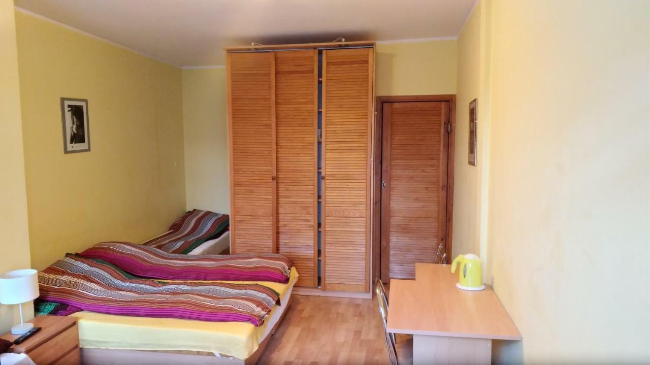 Iwona Hostel - Budget Rooms With Private Bathrooms 소포트 외부 사진